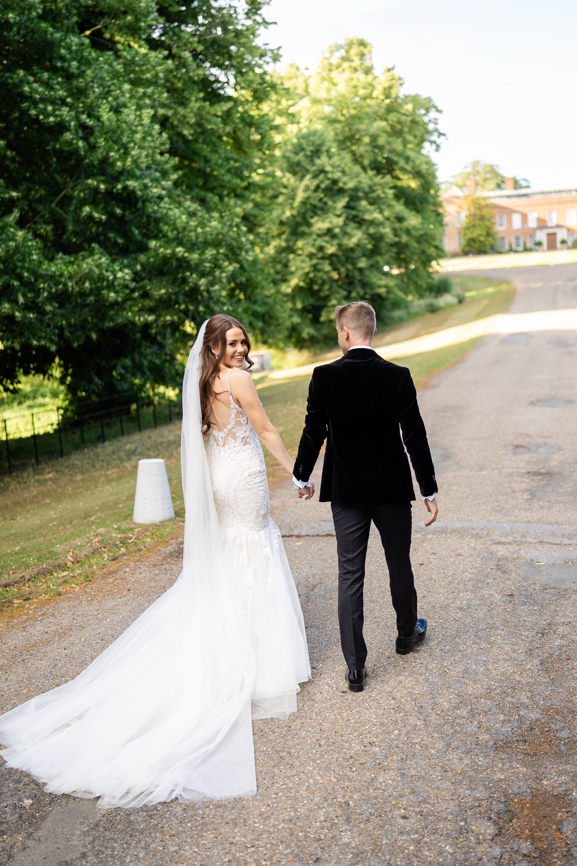 carousel-hero-element image-3