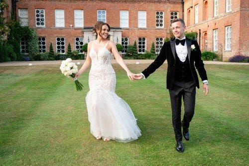 carousel-hero-element image-1